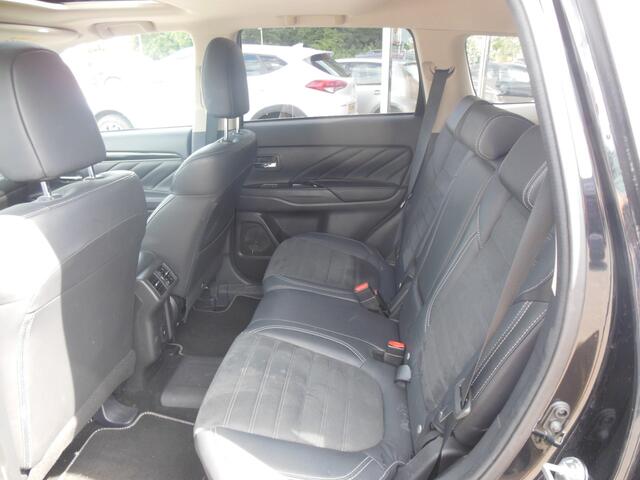 Mitsubishi OUTLANDER 2.4 PHEV Intense+ Automaat Staat in Hardenberg