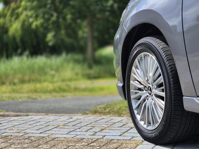 Mitsubishi OUTLANDER 2.4 PHEV Instyle