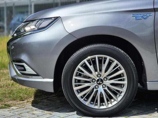Mitsubishi OUTLANDER 2.4 PHEV Instyle