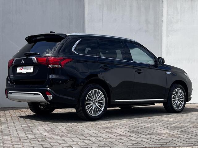 Mitsubishi OUTLANDER 2.4 PHEV Instyle Automaat / Dealer onderhouden / Afneembare trekhaak 1.500 kg / Navi / Camera 360° / Dode hoek detectie / Stuur- en stoelverwarming / Leder / Apple Carplay Android /
