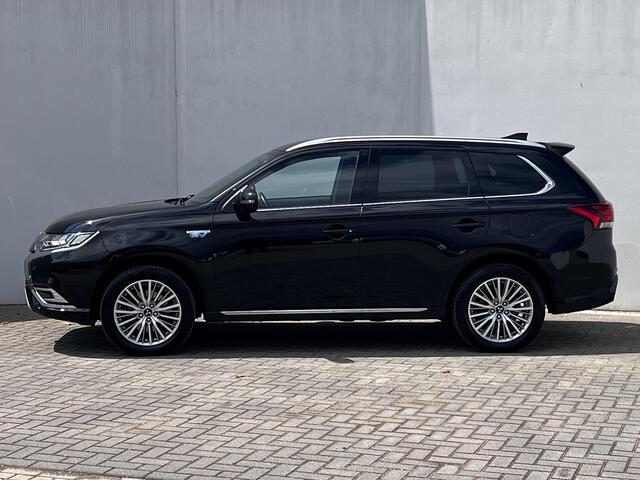 Mitsubishi OUTLANDER 2.4 PHEV Instyle Automaat / Dealer onderhouden / Afneembare trekhaak 1.500 kg / Navi / Camera 360° / Dode hoek detectie / Stuur- en stoelverwarming / Leder / Apple Carplay Android /