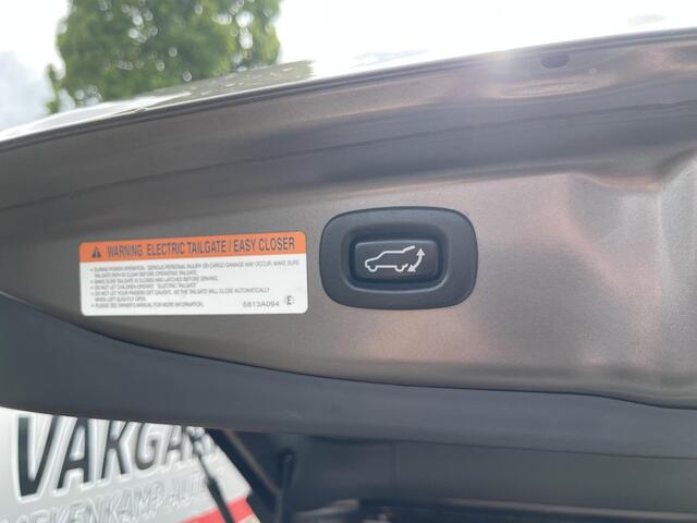 Mitsubishi OUTLANDER 2.4 PHEV Instyle 18"/Trekhaak/LED/Leder/Zonnedak/Stoel + stuurverwarming/Dodehoek/PDC v+a/360 Camera/Apple Carplay & Android Auto