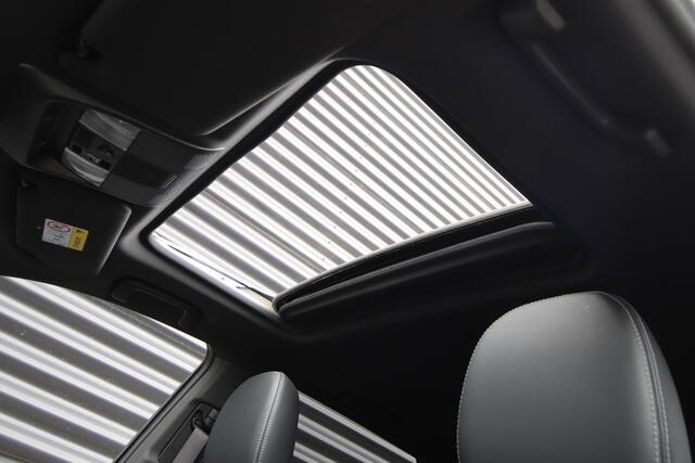 Mitsubishi OUTLANDER 2.4 PHEV Instyle Opendak, Adaptive Cruise, Trekhaak, Dealer O.H.