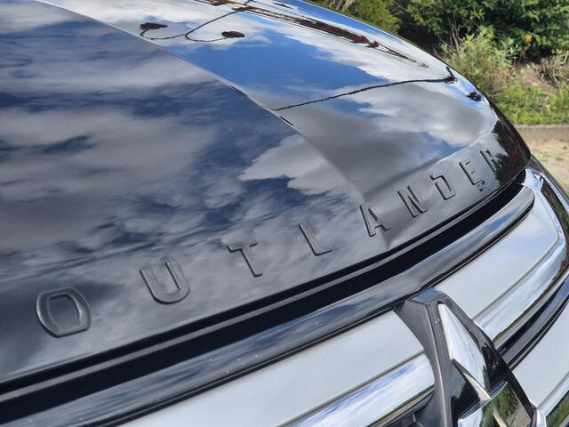 Mitsubishi OUTLANDER 2.0 Executive Edition 7 Persoons