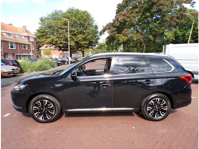 Mitsubishi OUTLANDER 2.0 PHEV Pure SCHUIFKANTEL DAK CAMERA CRUISEC TEL NAVI