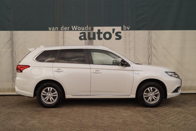 Mitsubishi OUTLANDER 2.4 PHEV Automaat Pure -ECC-CAM-CRUISE-