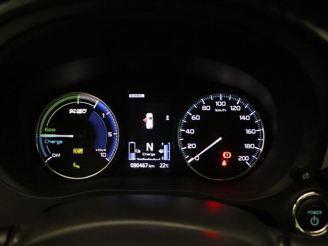 Mitsubishi OUTLANDER 240pk PHEV Intense+ Automaat 360° Camera | Cruise | Parkeersens. v+a | Stoel-/stuurverw. | Trekhaak | Panoramadak