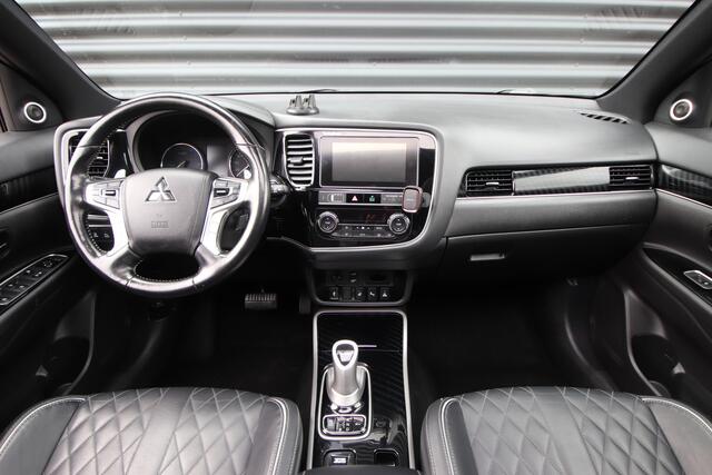 Mitsubishi OUTLANDER 2.4 PHEV Instyle Trekhaak, Opendak, Adaptive cruise