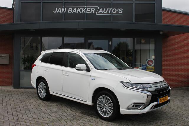Mitsubishi OUTLANDER 2.4 PHEV Intense ? Trekhaak ? Automaat ? Rijklaar ?