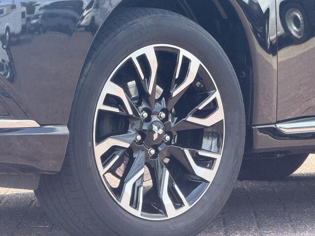 Mitsubishi OUTLANDER 2.0 PHEV Premium 4wd 122 pk plug in hybride automaat apple carplay camera climate ctr cruise ctr half/leder alcantara dagrijverlichting led dealer onderhoud