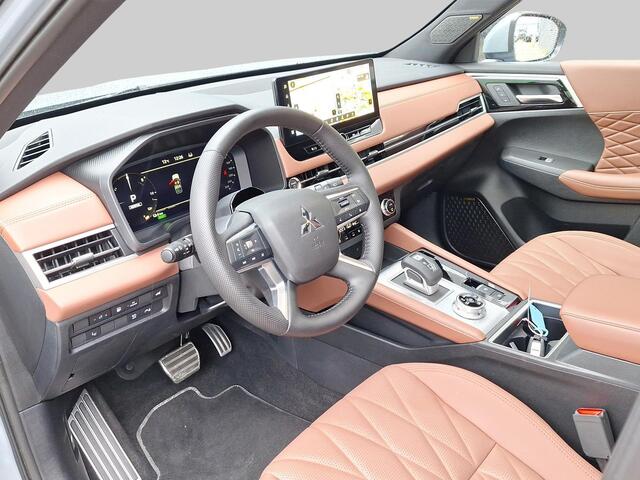 Mitsubishi OUTLANDER 2.4 PHEV Instyle+