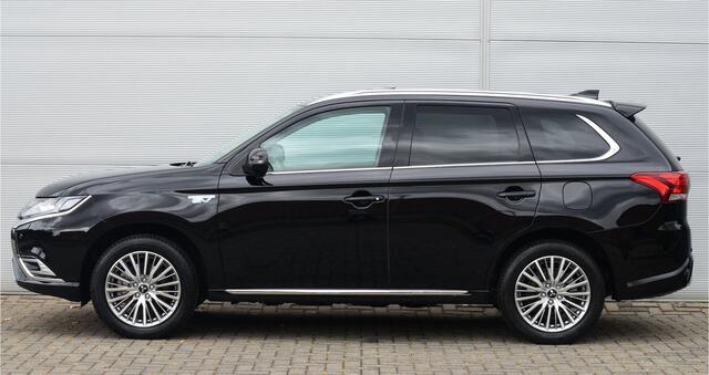 Mitsubishi OUTLANDER PHEV 2.4 INTENSE PLUS 4WD | PLUG IN HYBRID | SCHUIFDAK | NAVI | ELEKTRISCHE ACHTERKLEP | TREKHAAK 1500KG | ALL IN RIJKLAARPRIJS