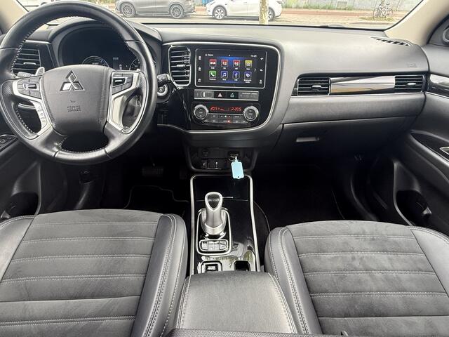 Mitsubishi OUTLANDER 2.4 PHEV Pure * Carplay * Leder / Alcantara Bekleding * Climate Controll *