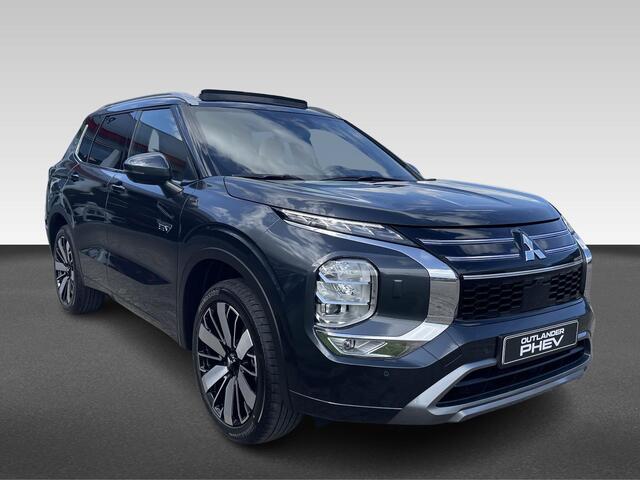 Mitsubishi OUTLANDER 2.4 PHEV Instyle+ Van ¤ 64.545,- voor ¤ 61.530,-