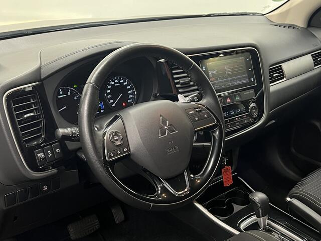 Mitsubishi OUTLANDER 2.0 Business Edition | TREKHAAK | CARPLAY | CAMERA |