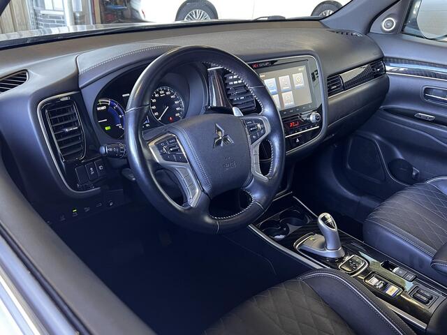 Mitsubishi OUTLANDER 2.4 PHEV Instyle | Leder | Schuif/Kanteldak | 360 Camera | Adap.Cruise | All-in rijklaarprijs