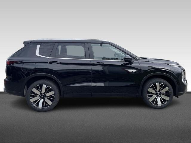 Mitsubishi OUTLANDER 2.4 PHEV First Edition Van ¤ 58.395,- voor ¤ 55.930,-