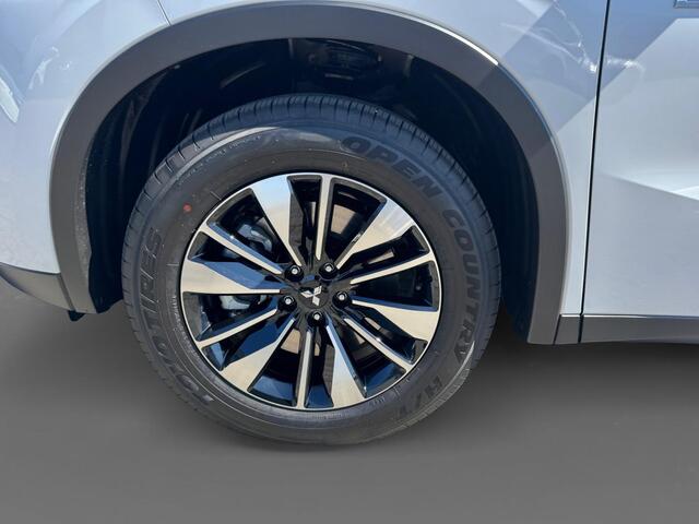 Mitsubishi OUTLANDER 2.4 PHEV Intense | 2.000 EURO KORTING | NIEUWE AUTO | 8 JAAR GARANTIE