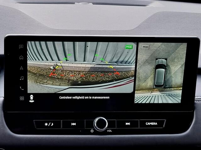 Mitsubishi OUTLANDER 2.4 PHEV Intense / ¤3000,- Voordeel Op Nieuwprijs / Nieuw Model 2025 / Elektrische Range 86 KM WLTP / 1600KG Trekgewicht / 8 Jaar Fabrieksgarantie