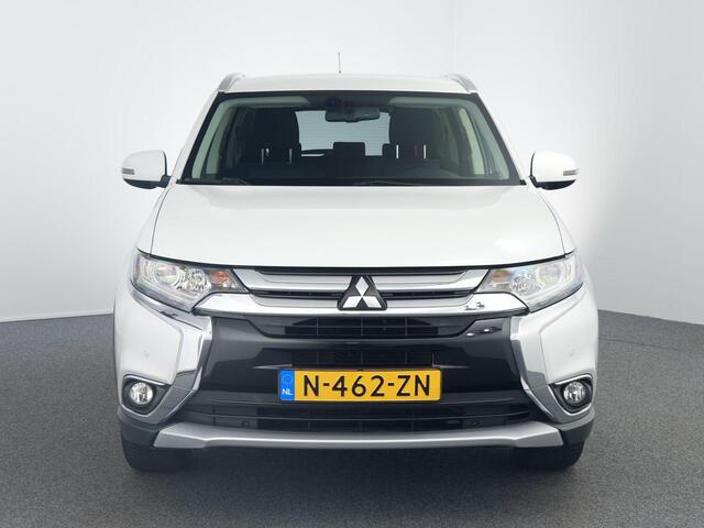 Mitsubishi OUTLANDER 2.0 Instyle 4WD | Camera | Trekhaak | DAB |