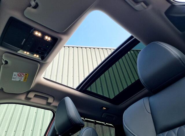 Mitsubishi OUTLANDER 2.4 PHEV Instyle / ¤4000,- Voordeel Op Nieuwprijs / Nieuw Model 2025 / Elektrische Range 86 KM WLTP / 1600KG Trekgewicht / 8 Jaar Fabrieksgarantie