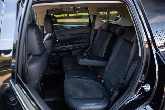 Mitsubishi OUTLANDER 2.4 PHEV Intense