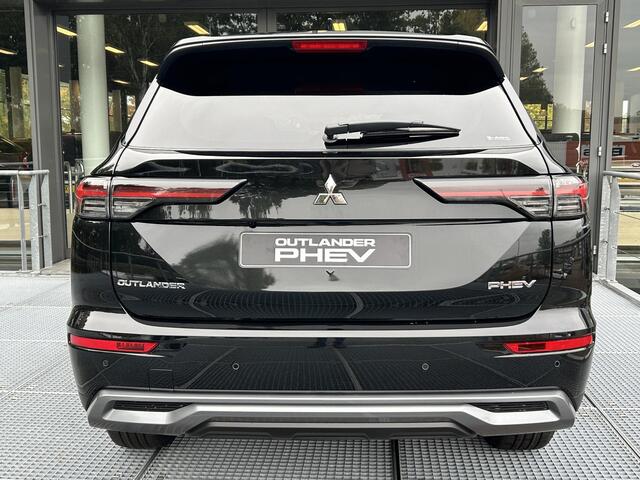 Mitsubishi OUTLANDER 2.4 PHEV First Edition | DIRECT UIT VOORRAAD LEVERBAAR!