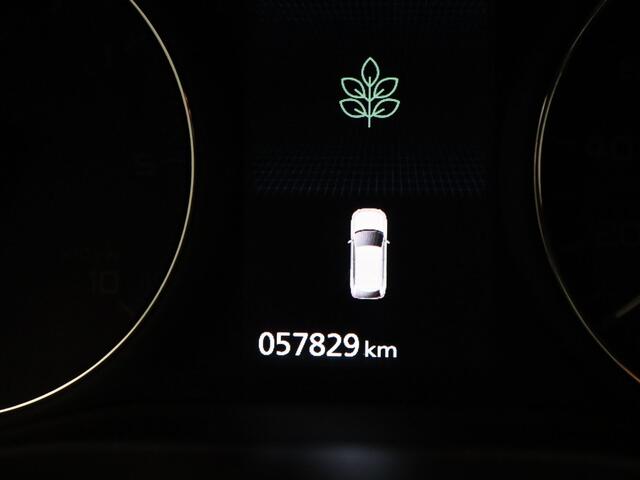 Mitsubishi OUTLANDER 225pk PHEV Intense+ Automaat 360° Camera | Cruise | Stoel-/stuurverw. | Trekhaak | Panoramadak