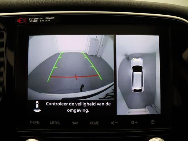 Mitsubishi OUTLANDER 225pk PHEV Intense+ Automaat 360° Camera | Cruise | Stoel-/stuurverw. | Trekhaak | Panoramadak