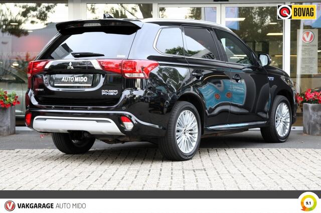 Mitsubishi OUTLANDER 2.4 PHEV 4WD Instyle | Trekhaak | Winterbanden set