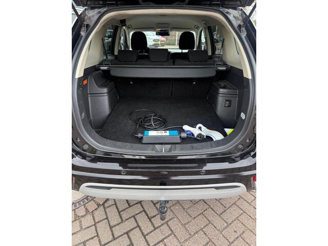 Mitsubishi OUTLANDER 2.4 PHEV Pure+