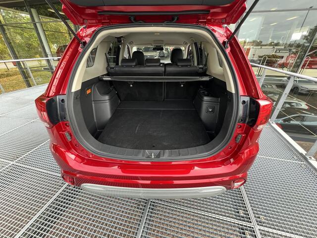 Mitsubishi OUTLANDER 2.4 PHEV Intense | Cruise Control | Navigatie | Carplay |