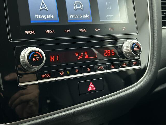 Mitsubishi OUTLANDER 2.4 PHEV Intense+ | Trekhaak | 18"