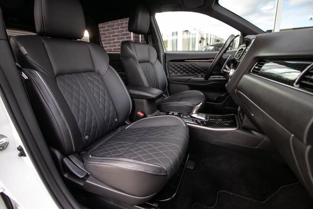 Mitsubishi OUTLANDER 2.4 PHEV Intense+ - Compleet uitgevoerd