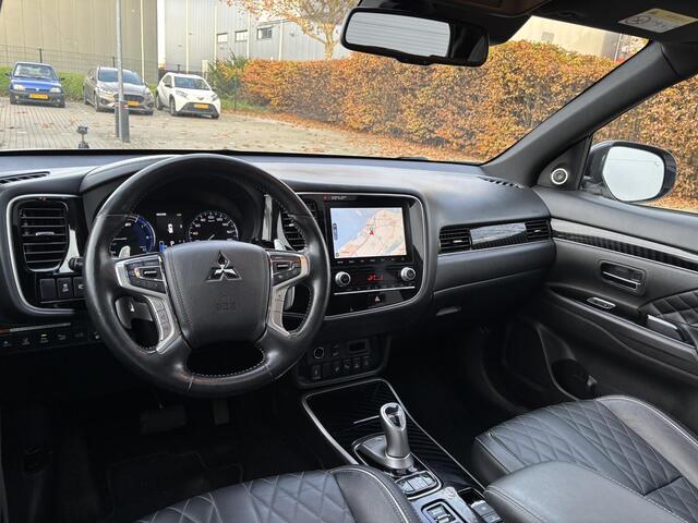 Mitsubishi OUTLANDER 2.4 PHEV Intense+ | Trekhaak | Leder |