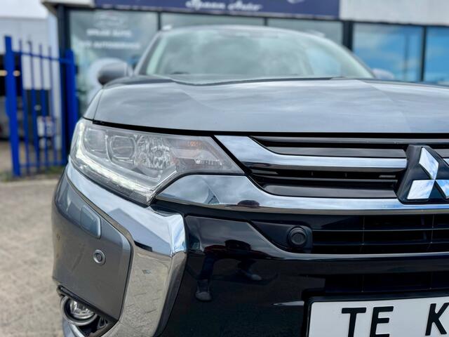 Mitsubishi OUTLANDER 2.0 PHEV 4WD INTYLE+ PREMIUM | 360° | PANO | LEDER