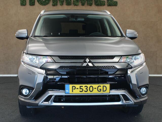 Mitsubishi OUTLANDER 2.4 PHEV Intense+ - CRUISE CONTROL - CAMERA - LICHTMETALEN VELGEN 18 INCH - CLIMATE CONTROL - STOELVERWARMING VOORZIJDE - EXTRA GETINT GLAS - KEYLESS ENTRY/START