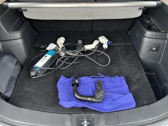 Mitsubishi OUTLANDER 2.4 PHEV Intense | Trekhaak | Cruise Control | Navigatie | FABRIEKSGARANTIE TOT 02-2028!