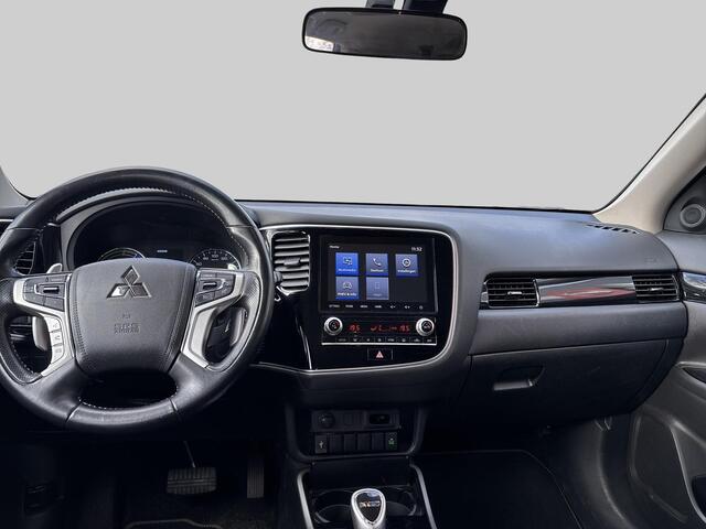 Mitsubishi OUTLANDER 2.4 PHEV Pure fabrieksgarantie tot 2028 ! parkeersensoren | apple carplay | camera