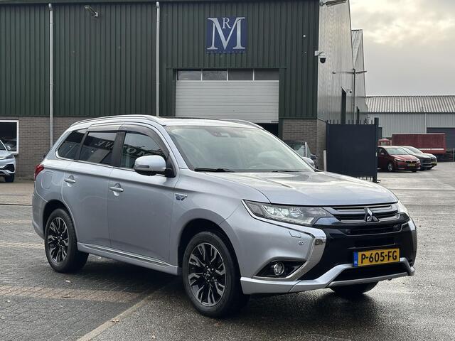 Mitsubishi OUTLANDER 2.0 PHEV Prestige+ VEEL OPTIES!| ELEK. STOEL| ELEK. ACHTERKLEP| STOEL/STUURVERWARMING | AFNEEMBARE TREKHAAK | PANO DAK | ACHTERUITRIJ CAMERA |