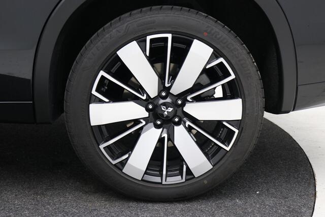 Mitsubishi OUTLANDER 2.4 PHEV Instyle+ / ¤6.000,- Voordeel Op Nieuwprijs / Prijs is rijklaar / Nieuw Model 2025 / Elektrische Range 86 KM WLTP / 1600KG Trekgewicht / 8 Jaar Fabrieksgarantie / Full Option /