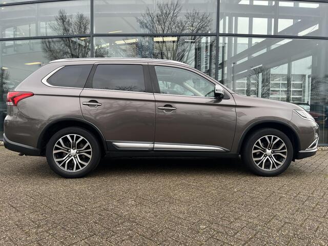 Mitsubishi OUTLANDER 2.0 Instyle | AUTOMAAT | TREKHAAK | 7 PERS | 1E EIGENAAR | LEDER | 360 CAMERA | VOORRUIT + STUUR & STOELVERWARMING | 1600kg TREKGEWICHT |