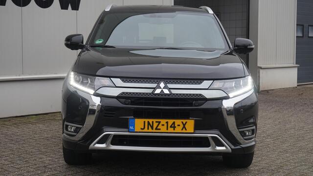 Mitsubishi OUTLANDER 2.4 PHEV Intense+ Automaat | Trekhaak
