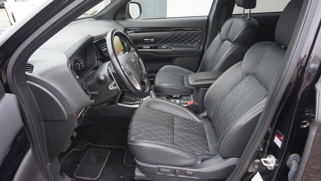 Mitsubishi OUTLANDER 2.4 PHEV Intense+ Automaat | Trekhaak