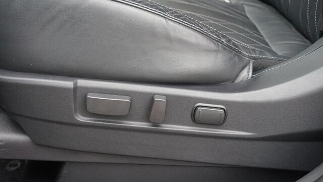 Mitsubishi OUTLANDER 2.4 PHEV Intense+ Automaat | Trekhaak