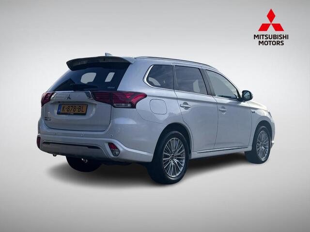 Mitsubishi OUTLANDER 2.4 PHEV Pure+ / Stoelverwarming! / S-AWC