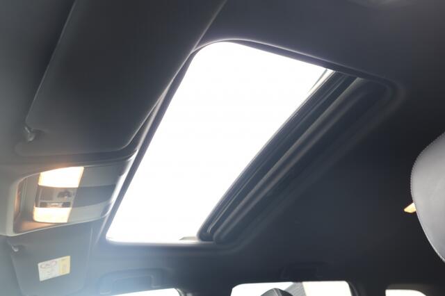 Mitsubishi OUTLANDER 2.4 PHEV Instyle AdaptiveCruise/Leder/Apple/Android/Trekhaak