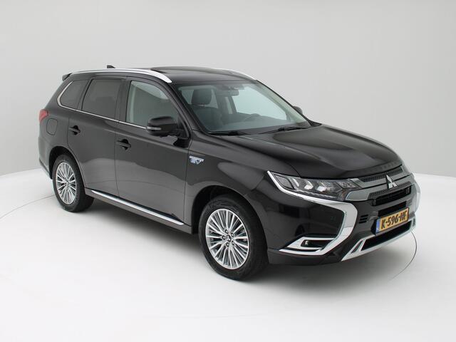 Mitsubishi OUTLANDER 2.4 PHEV Intense+ Schuifdak/Leder/Trekhaak