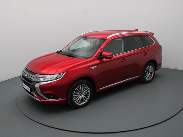 Mitsubishi OUTLANDER 225pk PHEV Intense Automaat Camera | Cruise | Navi | Stoelverw.
