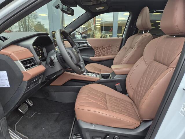 Mitsubishi OUTLANDER 2.4 PHEV Instyle+ | Cognac lederen interieur | Stoelverwarming koeling, massage | Luxe audio systeem | Meest complete uitvoering | DEMO